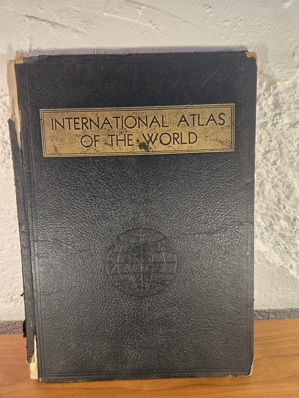 International Atlas of the World CR 1937 Geographical Publishing Hardback 14 3/4